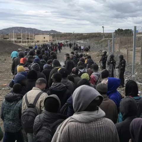 Ceuta ouvre ses frontières : 30 000 migrants font la queue pour l'Espagne