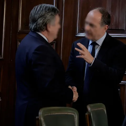 Mélenchon adoube le RN : « Seul parti qui réhabilite la politique »